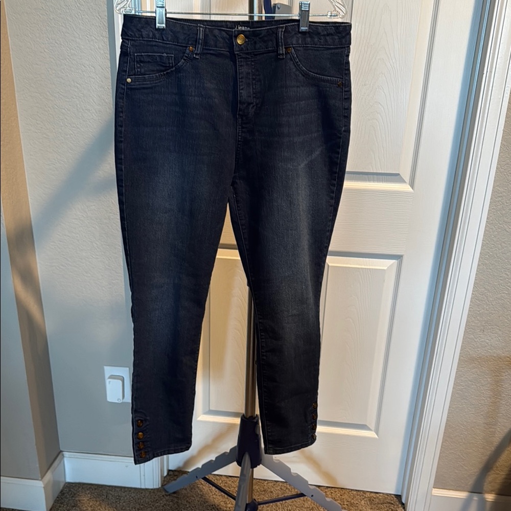 d. jeans Dark Blue buttons at Ankle Denim jeans. Size 14